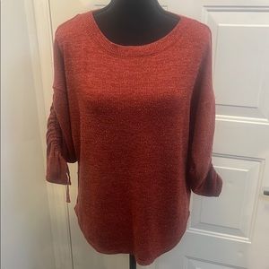 Max Studios Rust colored 3/4 sleeve Sweater